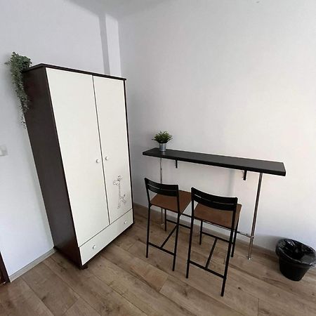 Well Apartment In Old Town Krakow Luaran gambar